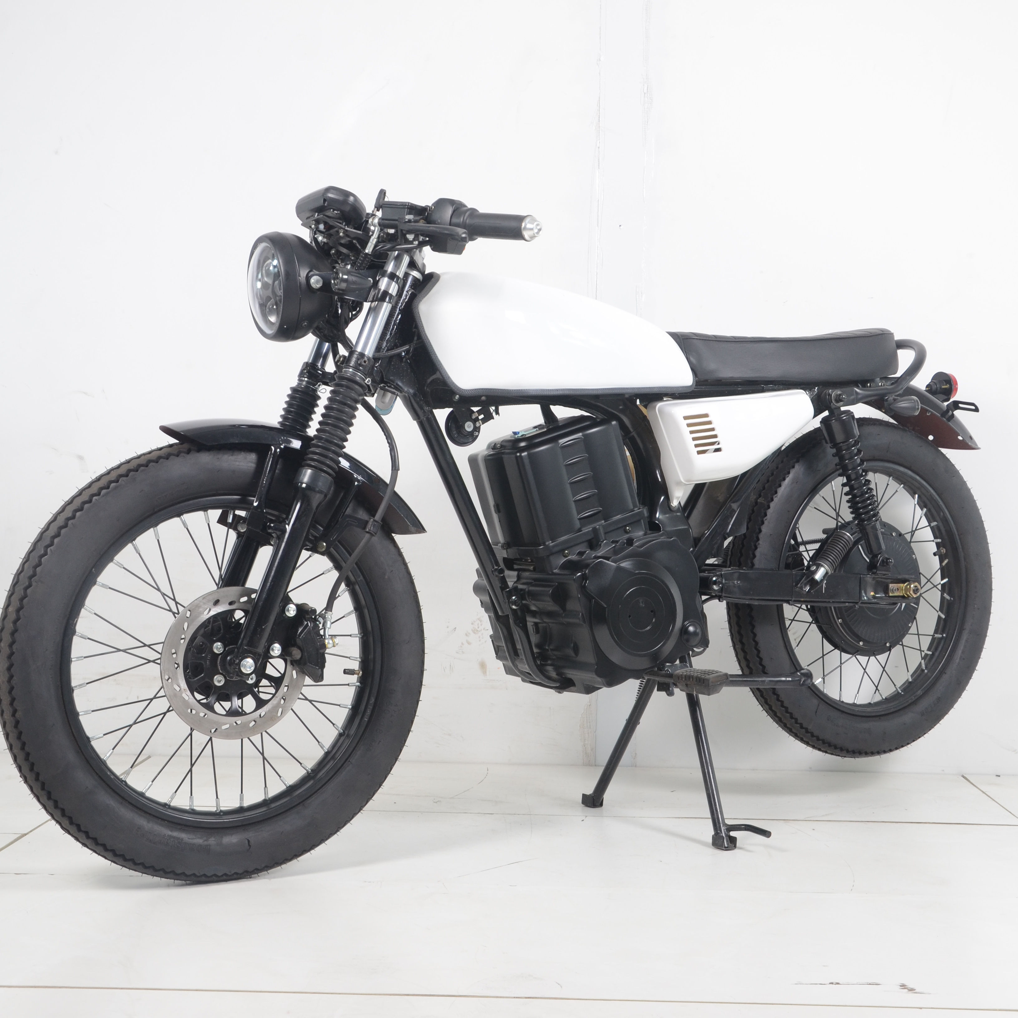 adults powerful electric motorcycle with Lithium 72V20Ah 3000W batteries at wholesale price