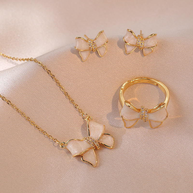 Factory Wholesale Custom High Quality Gold Plated Stainless Steel Designed Pendant Sweet Butterfly Necklace Earrings And Ring 