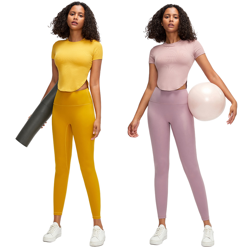 Customized Casual Women T-shirt Slim Fit Short Sleeve O Neck Built-in Bra Ladies T-shirt Gym Top Yoga Shirt Women 