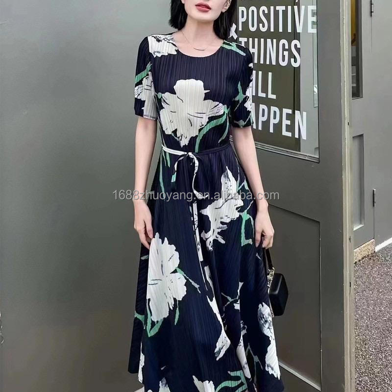 Clothing Manufacturers Summer Fashion Casual Women&#39;s Clothing Digital Floral Printing Pleated Long Dress For Women 