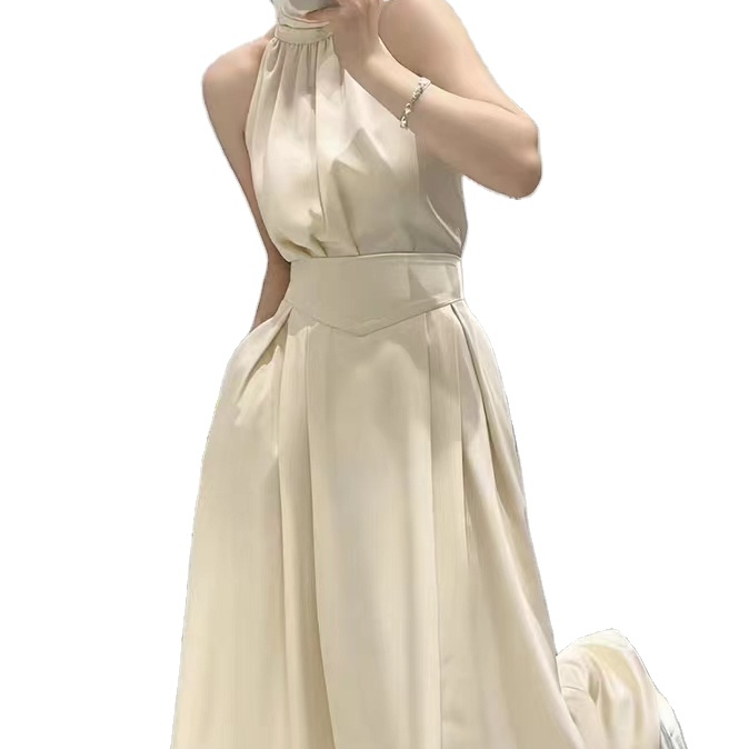 Customized Styles 2024 Summer Women&#39;s Dresses Halter Neckline Elegant Waistline Evening Dress 