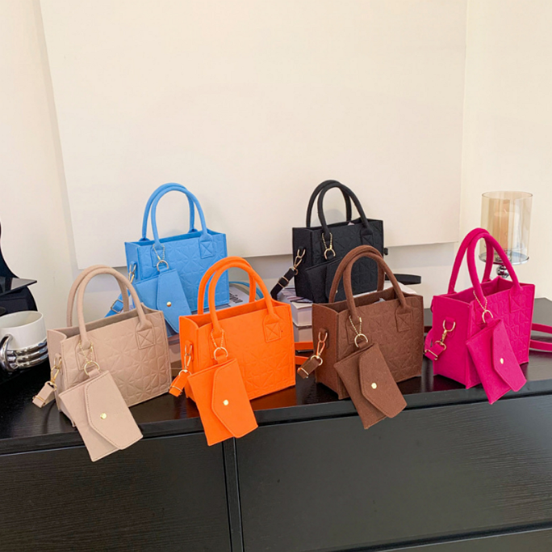 Women&#39;s Square Bag Crossbody Lightweight Felt Handbag Large Capacity Shoulder Bag For Women 